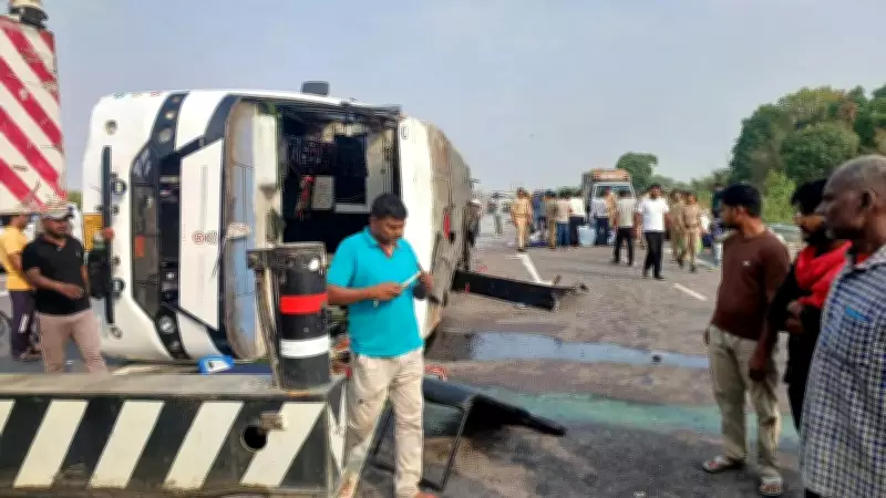 60 Injured as Luxury Bus Overturns on Purvanchal Expressway in UP