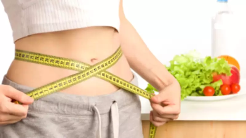 8 Refreshing Summer Fruits for a Flatter Belly: Hydrate and Feel Lighter