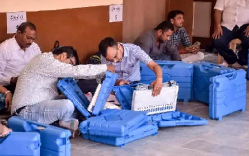 Ahmedabad Municipal Polls: 3 Lakh Voters to Decide 190 Seats Amid Postal Ballot Scrutiny