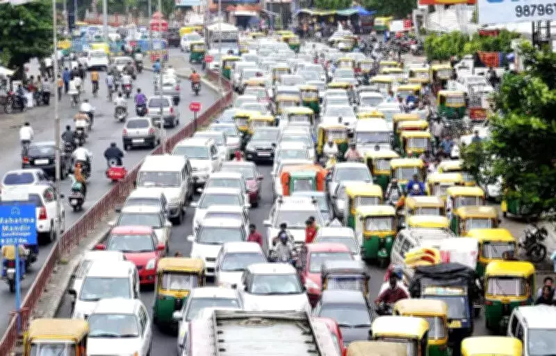 Ahmedabad's Vehicle Spending Soars to Rs 7,538 Crore, Outpacing State Transport Budget