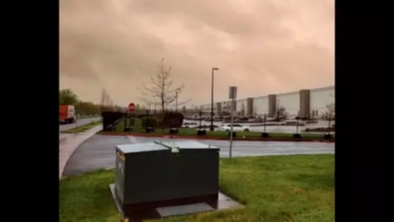 Amazon Worker Dies in Oregon Warehouse, Colleagues Told to Ignore Incident