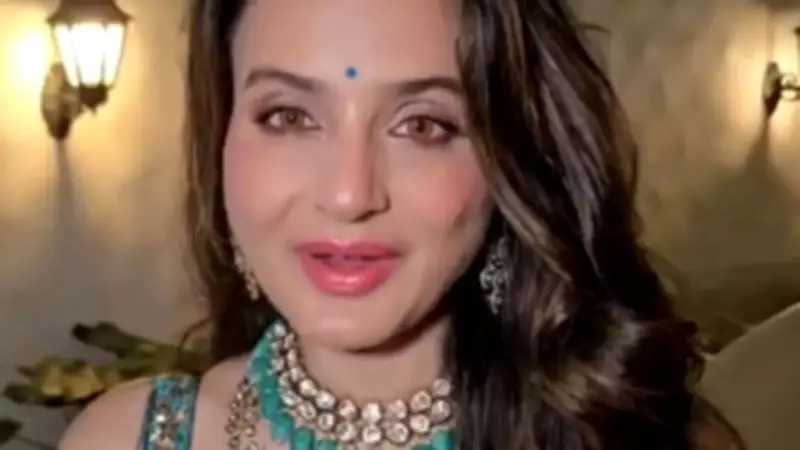 Ameesha Patel Recalls Debut with Asha Bhosle's Song, Mourns Legend's Passing