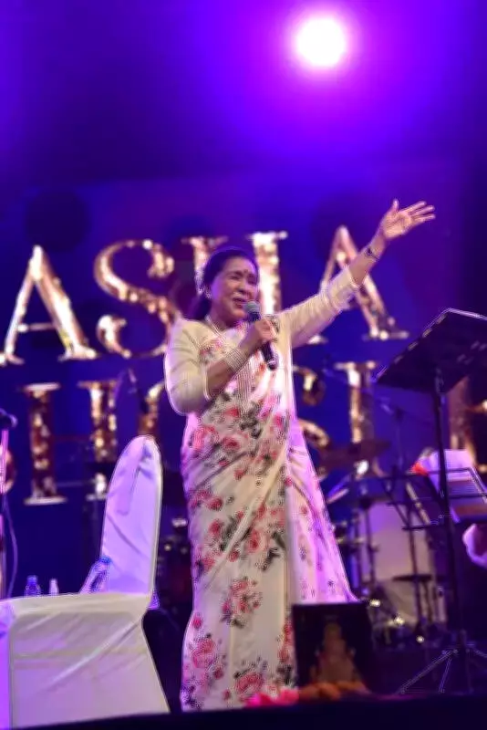 An Unforgettable French Lesson: My Personal Journey with Legendary Singer Asha Bhosle
