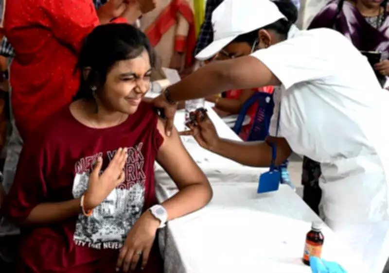 Andhra Pradesh Receives 1.90 Lakh Additional HPV Vaccine Doses to Boost Cervical Cancer Prevention