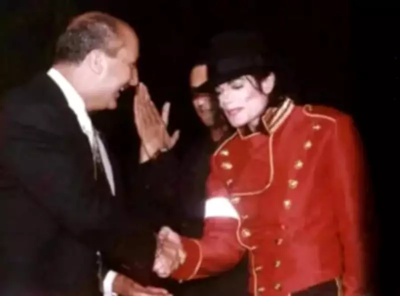 Anupam Kher Recalls Meeting Michael Jackson in 1996, Says Fanboy in Him Took Over