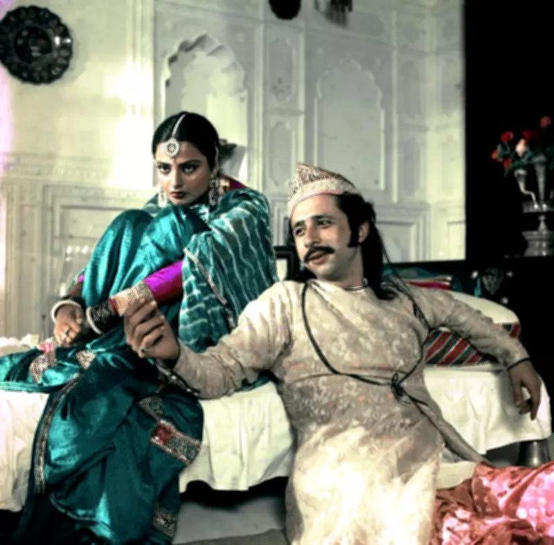 Asha Bhosle's Authentic Effort for Umrao Jaan Praised by Director Muzaffar Ali