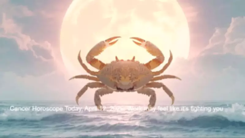 Astrological Forecast: Moon and Jupiter Bring Relationship News and Career Opportunities