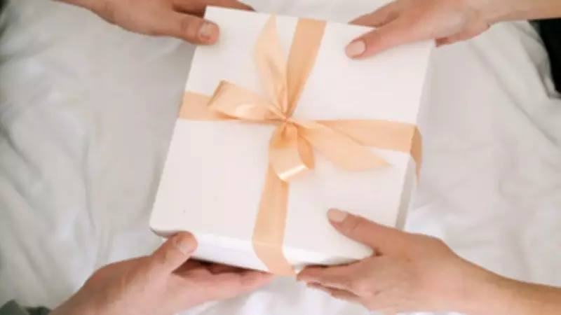 Astrology Warns: The Hidden Costs of Accepting Free Gifts