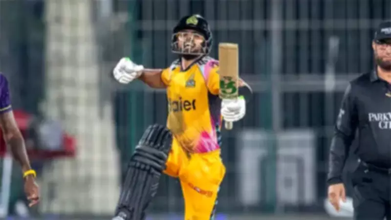 Azhar Mahmood Defends Babar Azam, Criticizes Unfair Strike-Rate Scrutiny in T20 Cricket