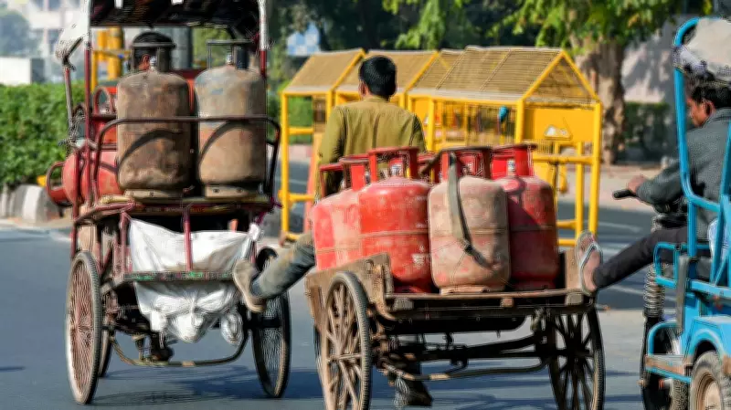 Bengaluru Hoteliers Struggle as Commercial Gas Cylinder Price Hike Forces Menu Price Increases