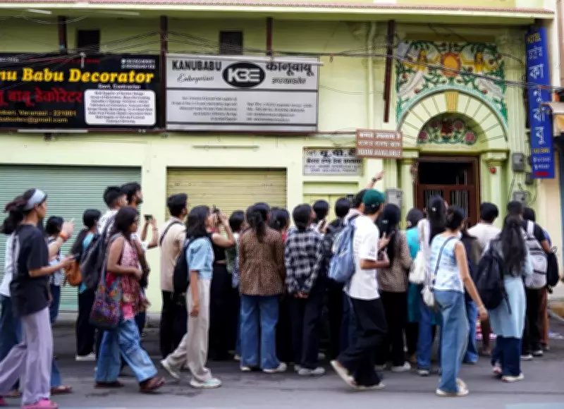 BHU's Applied Arts Department Hosts 'TypoPicnic' Street Typography Workshop in Varanasi