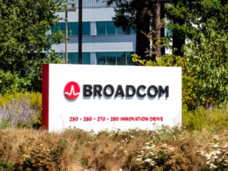 Broadcom to Manufacture Google's Next-Gen AI Chips, Expands Anthropic Partnership