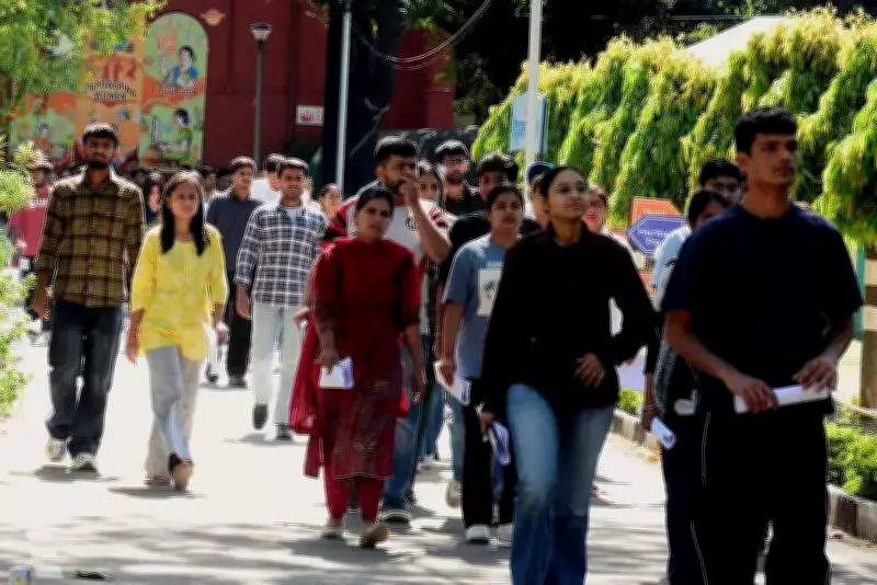 CDS and NDA Exams Held in Chandigarh Amid Venue Confusion and Gate Closure Complaints