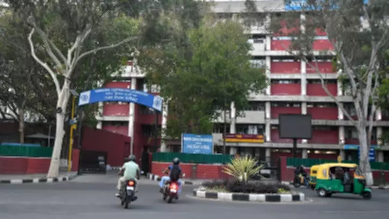 Chandigarh Civic Body to Penalize Illegal Tourist Bus Parking on Its Land
