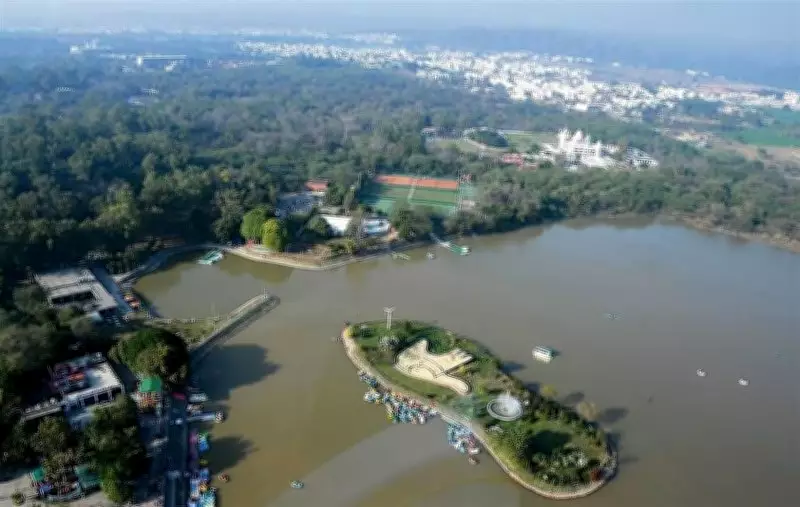 Chandigarh's Sukhna Lake Receives 10,000 Fish Seeds to Boost Ecosystem