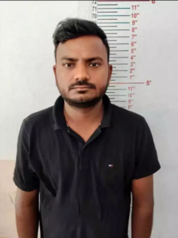 CISF Impersonator Caught at Hyderabad Airport, Posed as Officer to Deceive Women