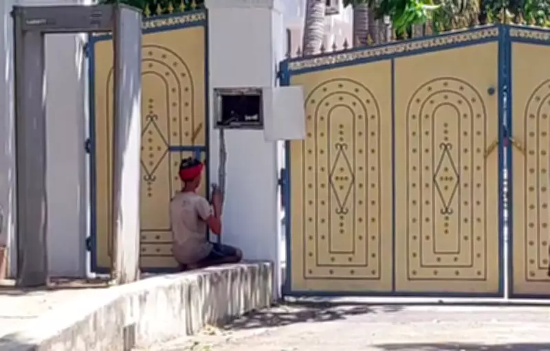 CM Nitish Kumar Begins Moving Belongings from Official Residence Ahead of Resignation