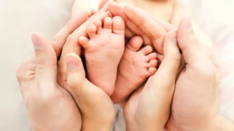 Couvade Syndrome: When Expectant Fathers Experience Pregnancy Symptoms
