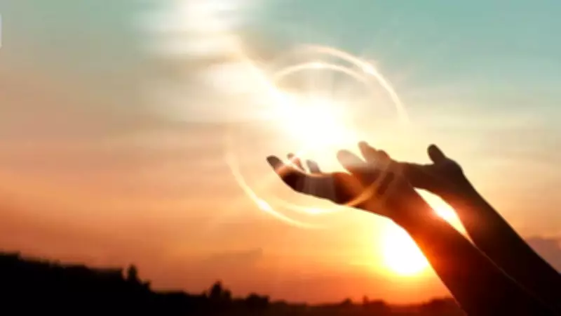 Creativity Is Knowing How to Hide Your Sources: Decoding the Humorous Truth