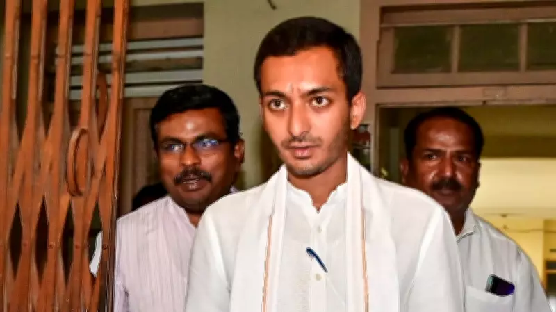 Davangere South Election: Nepo Kid vs Hamali's Son in High-Stakes Battle