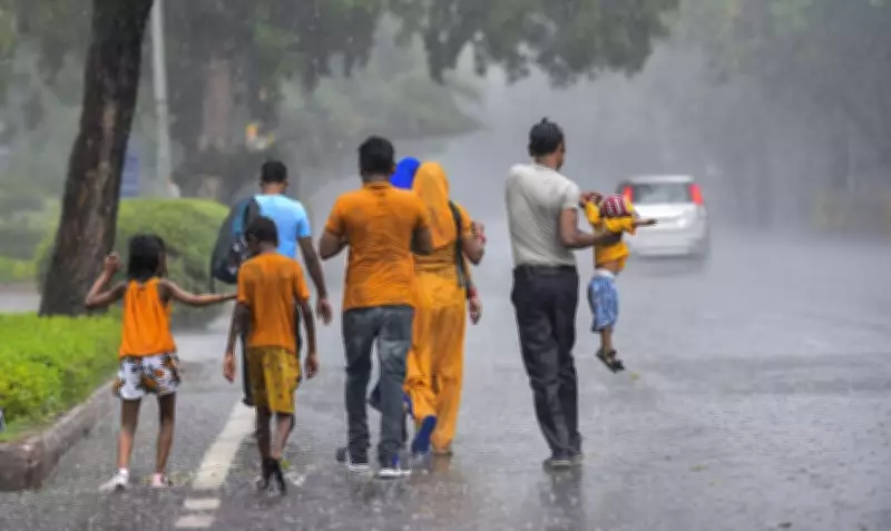Delhi Weather Update: IMD Issues Yellow Alert, Predicts Light Rain for Relief