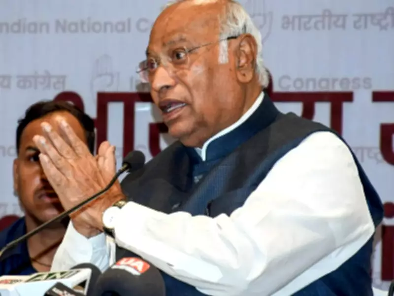 Election Commission Issues Stern Notice to Congress Chief Kharge Over 'Terrorist' Remark Against PM Modi