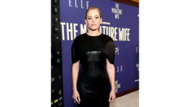Elizabeth Banks Reveals She Was Told She 'Can't Direct Men' in Hollywood