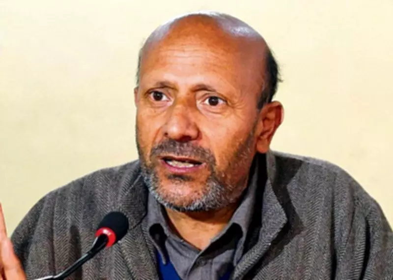 Engineer Rashid Meets Ailing Father in Srinagar Hospital During Interim Bail