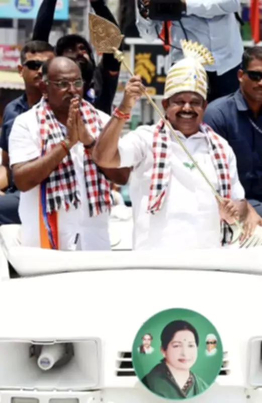 EPS Slams DMK's 'Betrayal' of Tamil Nadu, Defends Delimitation Bill in Salem Rally