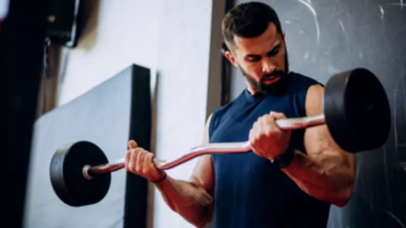 Essential Muscle Building Guide for Beginners: Protein, Sleep, and Recovery