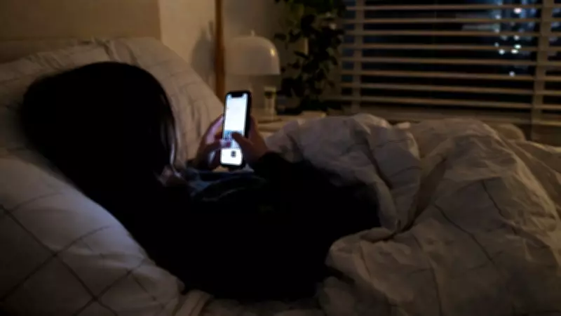 Excessive Screen Time in India Linked to Sleep Loss, Gut Damage, and Accelerated Brain Aging