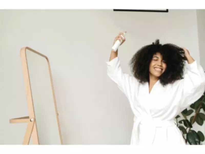 Expert Tips to Shield Your Hair from Humidity Damage and Frizz