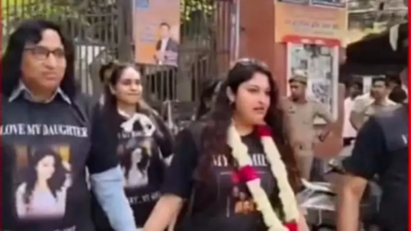 Father Celebrates Daughter's Divorce with Drum Beats in Meerut, Prioritizes Her Happiness
