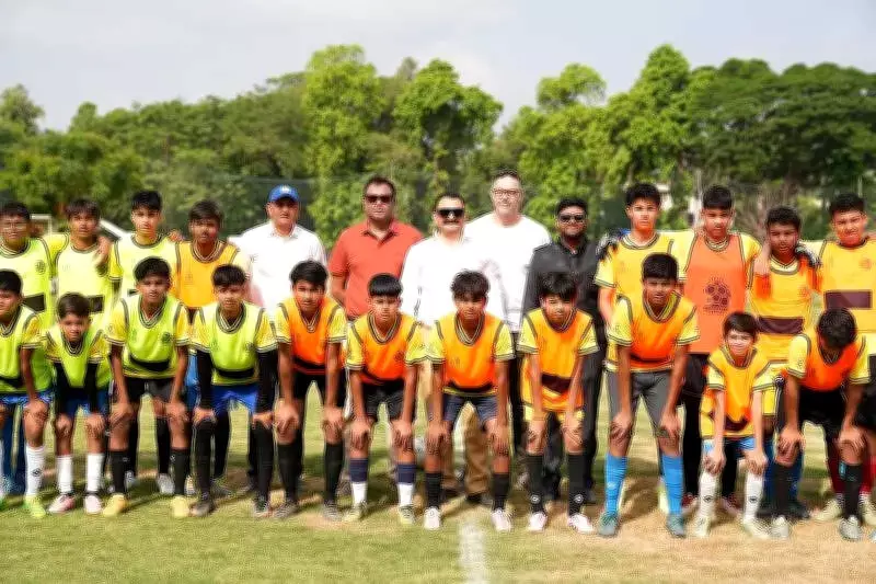 Former Ireland Goalkeeper David Forde Mentors India's Young Football Talent at National Camp