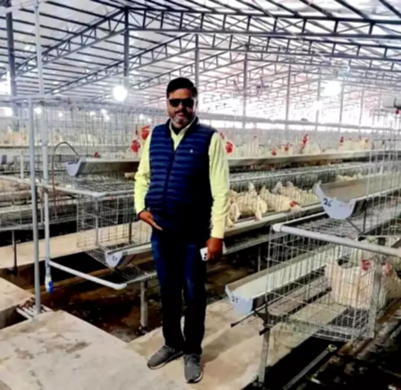 From Rs 10,000 to Rs 3.5 Crore: Pratapgarh Youth's Poultry Success
