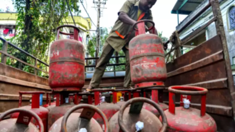 Fuel Demand Surges in UP, LPG Backlog Grows to 6 Days