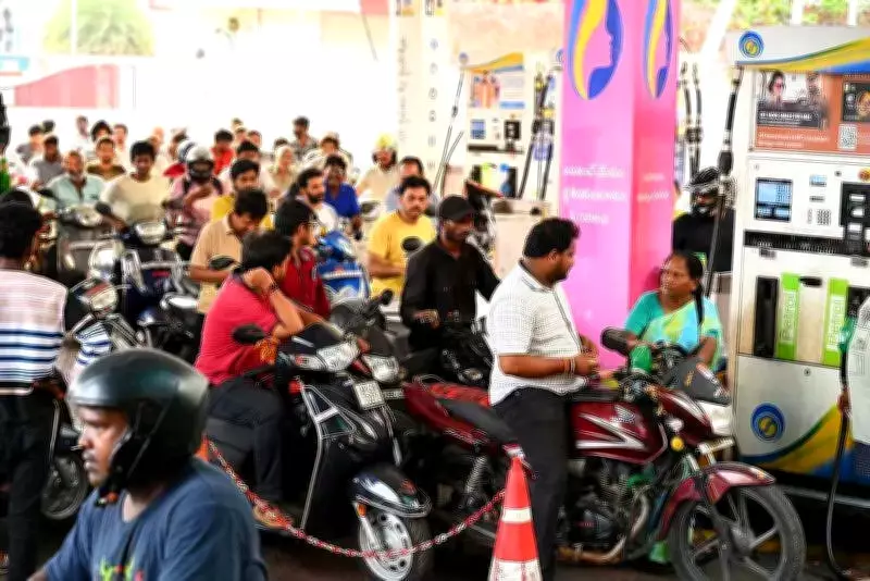 Fuel panic grips Andhra Pradesh, minister assures no shortage
