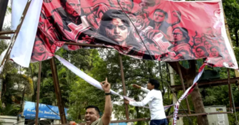 Global Photo Roundup: Memorial Day, IPL Celebrations, and Hollywood Premieres