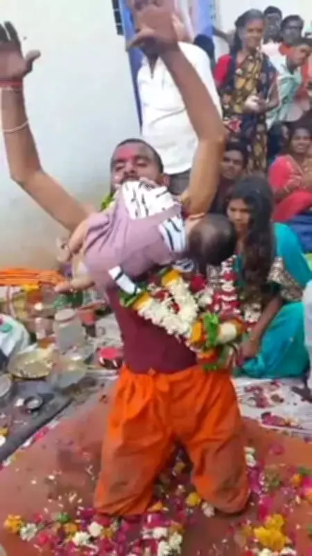 Godman Arrested for Swinging Minors by Teeth in Akola, FIR Filed