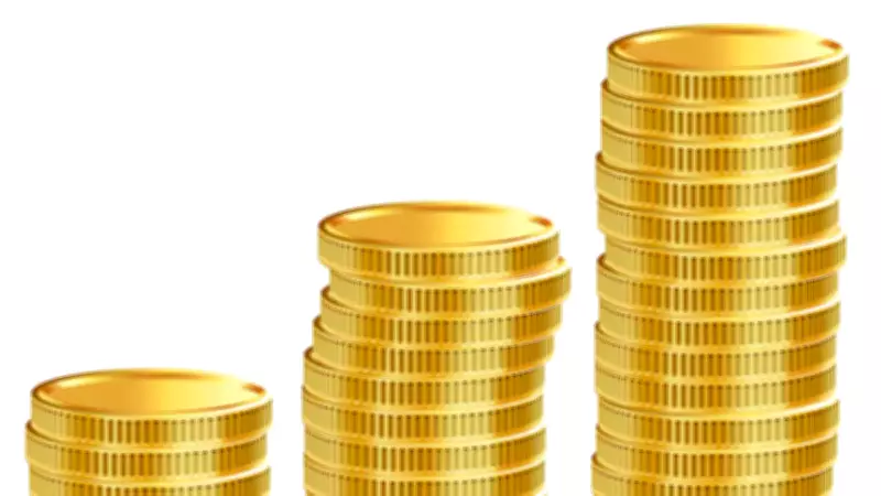 Gold Silver Rates Fall on MCX Amid Rise in Crude Oil Prices