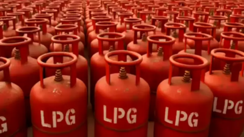 Government Eases LPG Access for Migrants, Students with No-Proof 5-kg Cylinders