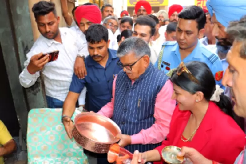 Governor Kataria Visits Thatheria Bazaar in Amritsar, Advocates for Craft Preservation