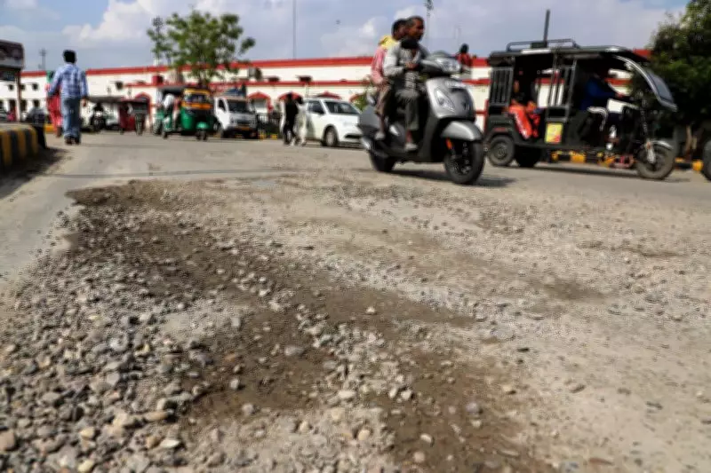 Heavy Rain Wreaks Havoc on Jalandhar Roads, Posing Severe Risk to Commuters