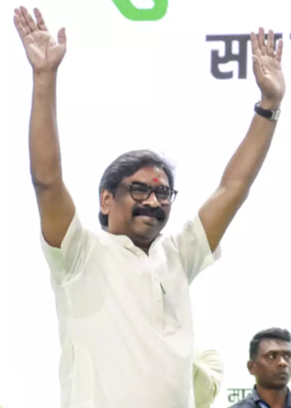 Hemant Soren Urges Panchayat Heads to Focus on Village Development