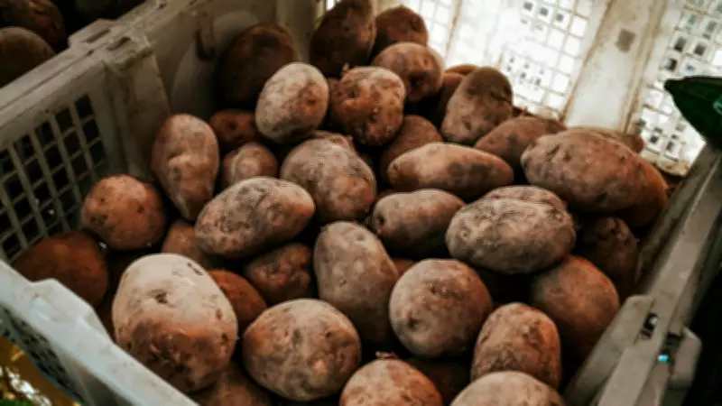 Ice Bath Trick for Easy Potato Peeling: A Kitchen Hack That Works
