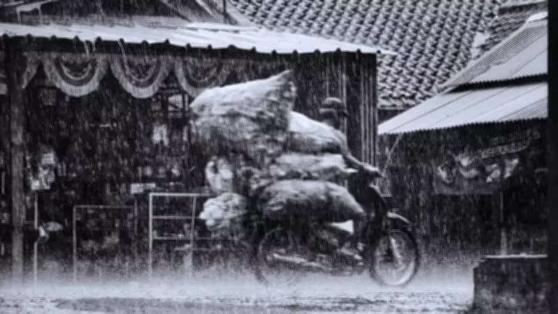 IMD Forecasts Active Weather: Heavy Rains, Thunderstorms, and Heat Waves Across India