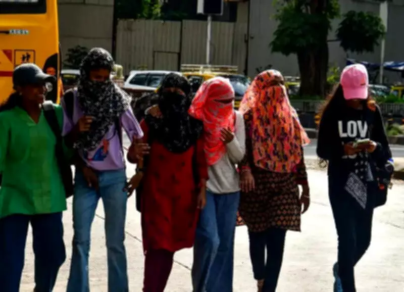 IMD Issues Yellow Alert for Hot, Humid Conditions in Mumbai Till Saturday