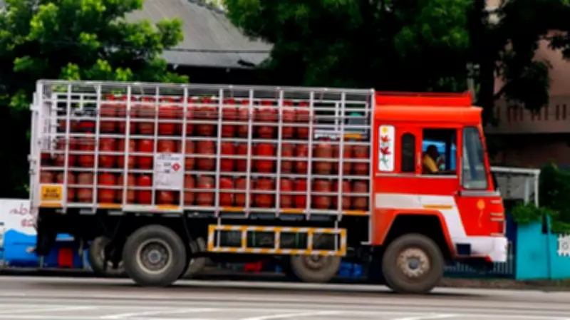 India Boosts LPG Supply, Assures Public Amid Hormuz Strait Tensions