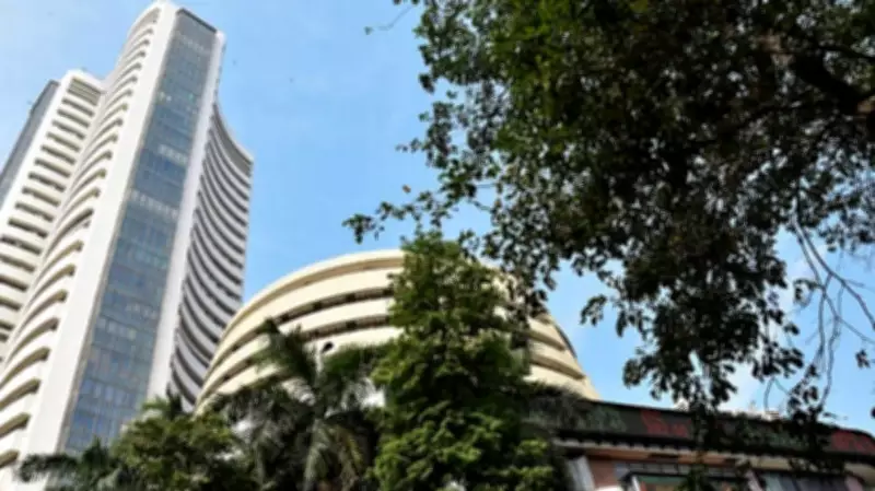 Indian Stock Markets Plunge Nearly 1% Amid US-Iran Talks Collapse