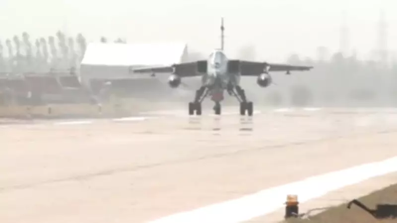 Jaguar Fighter Jet Lands on Purvanchal Expressway in Sultanpur During Landing Drill